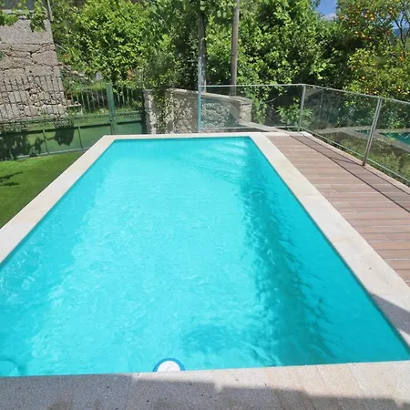 Сasa de vacaciones Cabaninhas House By Geres Casas Terras de Bouro