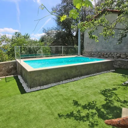 Сasa de vacaciones Cabaninhas House By Geres Casas *