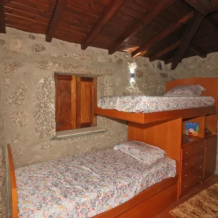 Cabaninhas House By Geres Casas 度假居