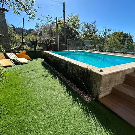 Feriehus Cabaninhas House By Geres Casas *