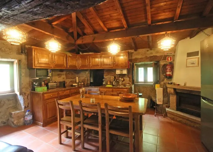 Ferienhaus Cabaninhas House By Geres Casas *